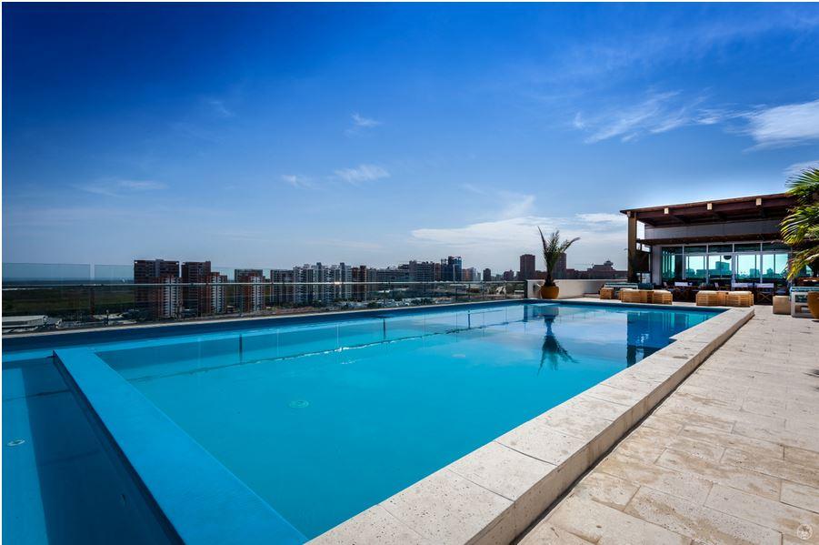 Ghl Collection Barranquilla Hotel Eksteriør billede Rooftop pool at the hotel