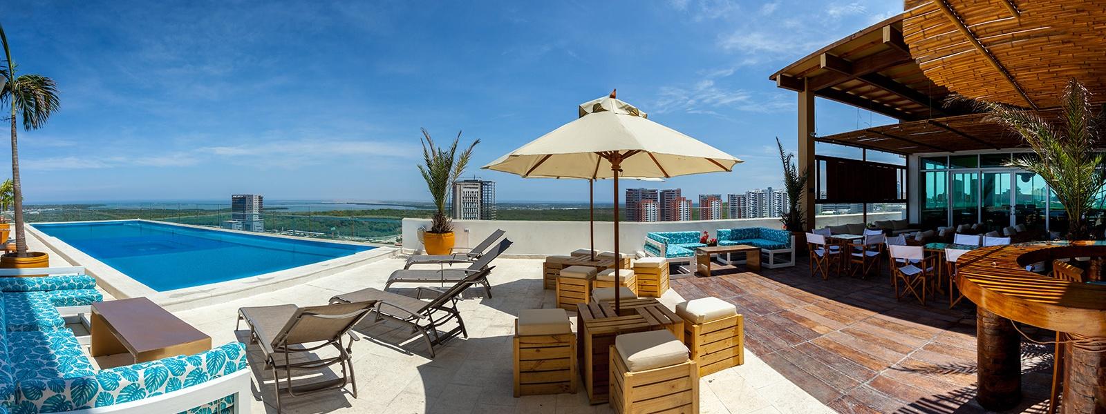 Ghl Collection Barranquilla Hotel Eksteriør billede Rooftop pool at the Grand Palladium Hotel in Cancun, Mexico